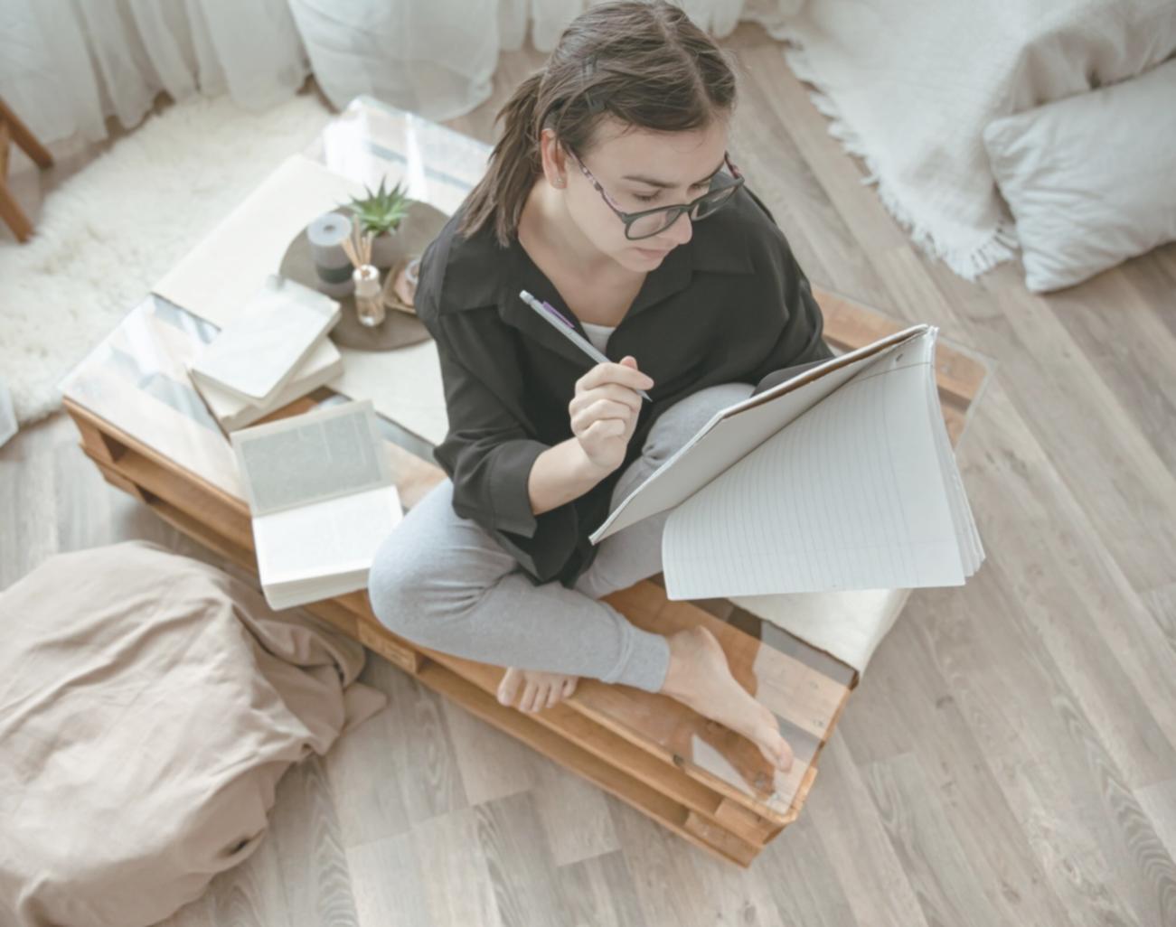 Studenti durante una sessione di lavoro di gruppo